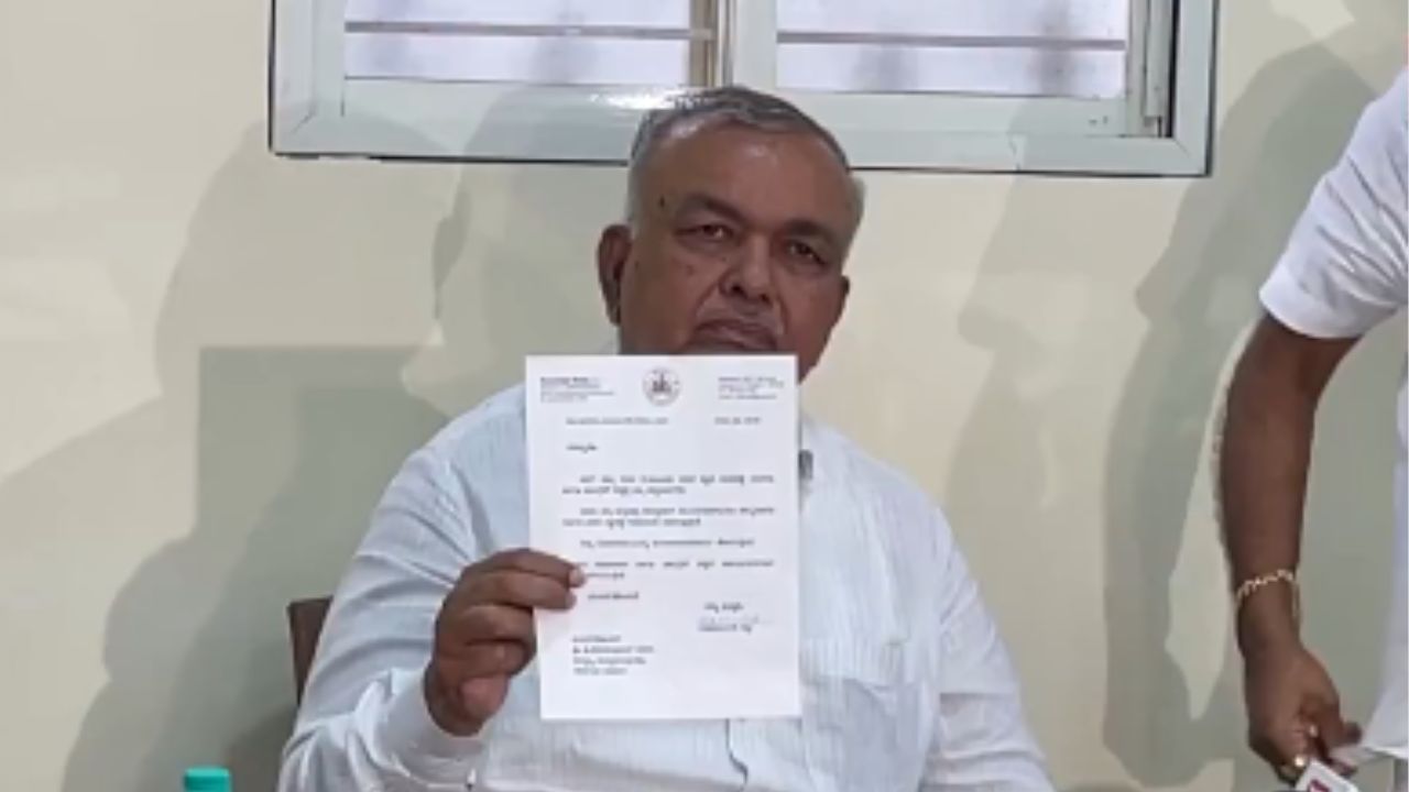 कर्नाटकमधील काँग्रेसच्या सरकारमध्ये मोठी घडामोड, शपथविधीनंतर 2 दिवसांतच मंत्री रामलिंगा रेड्डी यांचा राजीनामा