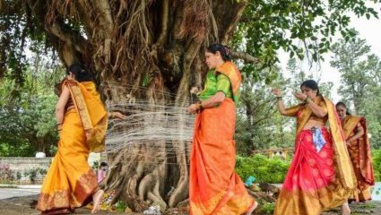 Vat Purnima 2026: 28 की 29 कधी आहे वटपौर्णिमा, जाणून घ्या शुभ मुहूर्त, पूजा पद्धत आणि महत्त्व