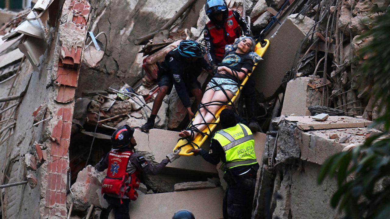 Venezuela Earthquake : व्हेनेझुएलाची जमीन पुन्हा हादरली! ५.६ तीव्रतेच्या धक्क्याने वाढवली चिंता; मृतांचा आकडा १,४०० पार