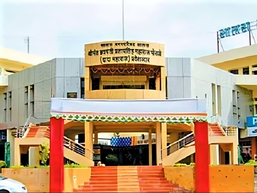 Satara News: सातारा पालिकेच्या मुख्याधिकाऱ्यांचे निलंबन करा! ७ कोटींच्या घोटाळ्याप्रकरणी सुशांत मोरेंचे गंभीर आरोप