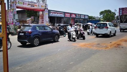 कवडीपाठ टोल नाका परिसरात अपघातांची मालिका सुरुच, नागरिक संतप्त; प्रशासनाला दिला ‘हा’ गंभीर इशारा