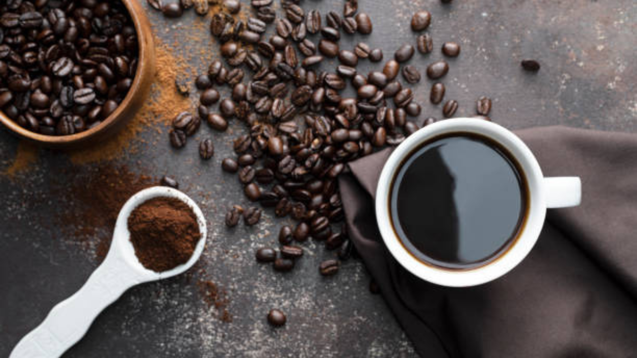 Black Coffee: ब्लॅक कॉफी पिण्याची योग्य वेळ कोणती, काय सांगते संशोधन?