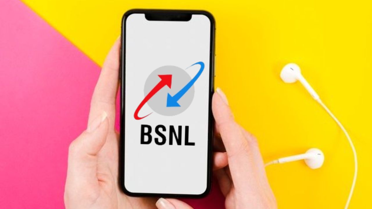 BSNL Recharge Plan: सरकारी कंपनीचा नवा बजेट प्लॅन! अनलिमिटेड कॉलिंगसह मिळणार डेली 2.5GB डेटा… किंमत 300 रुपयांहून कमी
