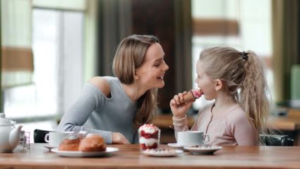 Kids Health in Monsoon: पावसाळ्यात मुलांच्या आहाराची घ्या विशेष काळजी; चुकूनही देऊ नका ‘हे’ पदार्थ; अन्यथा आरोग्य बिघडू शकते