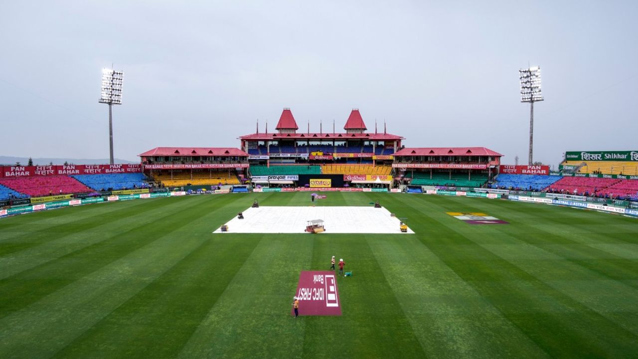 IND vs AFG ODI Live: धर्मशाळेत पावसाने घातला खोळंबा, टॉसला विलंब; सामना रद्द होणार?