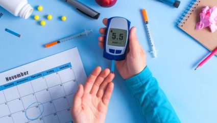 Diabetes: प्री-डायबिटीज म्हणजे काय?  मधुमेह होण्याआधी शरीर देतं ‘हे’ सायलेन्ट संकेत; वेळीच व्हा सावध
