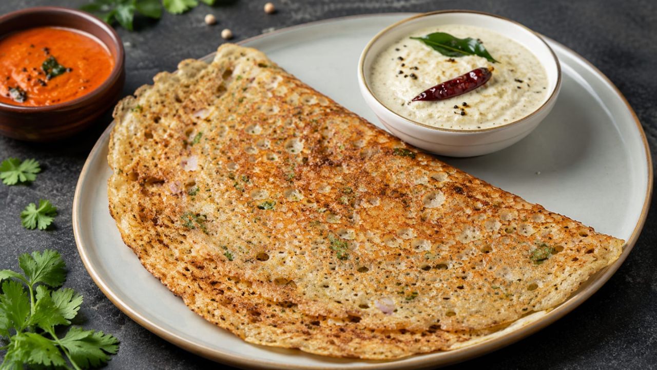 Instant Jowar Dosa: सकाळसाठी नाश्त्यासाठी परफेक्ट डिश, ज्वारीच्या पीठापासून बनवा क्रिस्पी डोसा, नोट करा रेसिपी