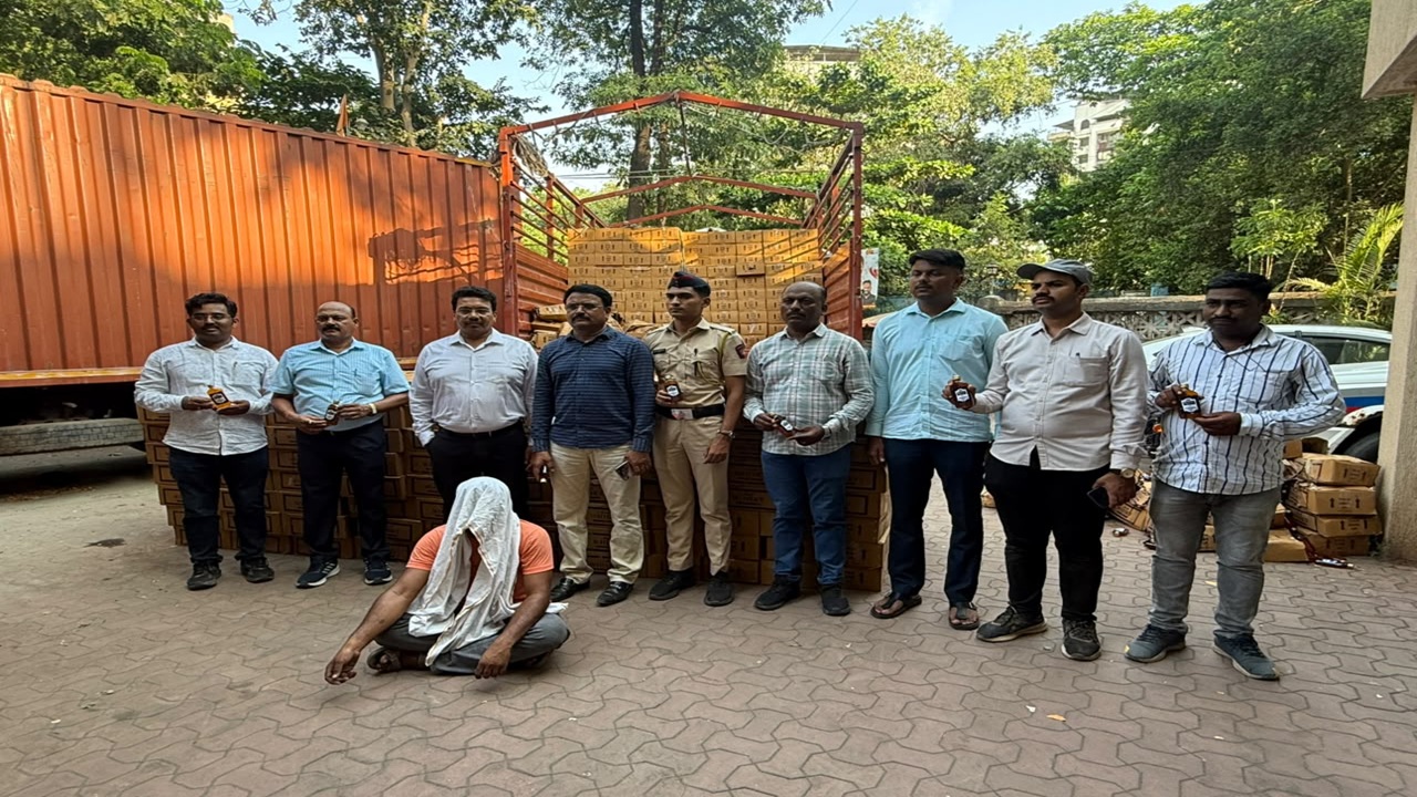Pune Crime : परराज्यातील अवैध मद्य वाहतुकीवर धडक कारवाई; १.९ कोटींचा मुद्देमाल जप्त