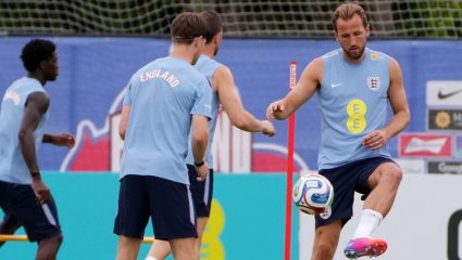 FIFA World Cup 2026: इंग्लंडच्या खेळाडूंसोबत चाललंय तरी काय? आधी फायरिंग, आता बूट चोरीला, अन्…; अमेरिकेतील ‘सुरक्षा’ धोक्यात