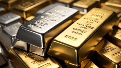 Todays Gold-Silver Price: सोन्याने पुन्हा गाठला नवा उच्चांक! 24 तासांत दरात इतकी वाढ; खरेदीदारांच्या चिंतेत भर