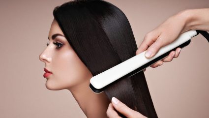 Hair Care Tips:  हेअर स्ट्रेटनिंग आणि स्मूथनिंगमध्ये काय फरक? सुंदर आणि सिल्की केसांसाठी कोणती ट्रीटमेंट बेस्ट?