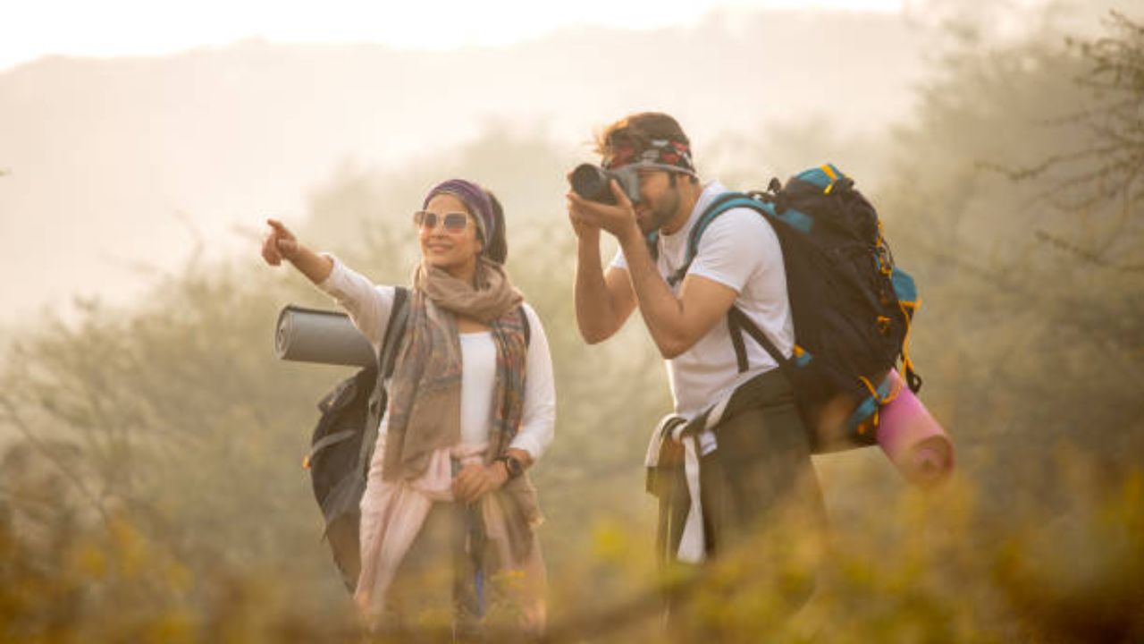 Budget Travel : अंदमान-मनालीची मजा आता फक्त अर्ध्या खर्चात… हे 5 सिक्रेट स्पॉट आहेत फिरण्यासाठी परफेक्ट