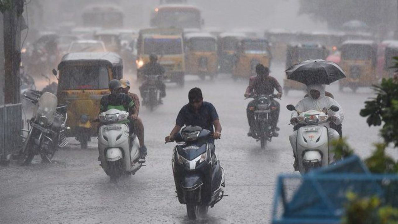 Raigad News: महाडकरांना मोठा दिलासा! पावसाच्या सरींनी बदललं वातावरण; उकाड्याने हैराण नागरिकांना दिलासा