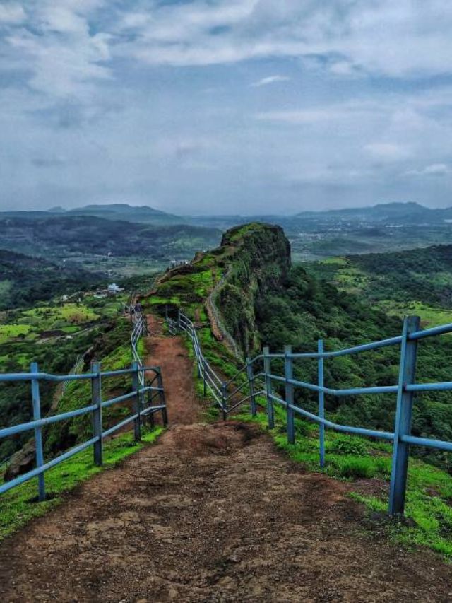 मान्सून ट्रिपसाठी महाराष्ट्रातील बेस्ट पर्यटनस्थळे