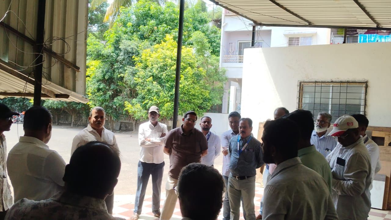 Satara News : अस्वच्छता व सुविधांअभावी कलाकारांची नाराजी; दोन महिन्यांच्या नूतनीकरणासाठी नाट्यगृह राहणार बंद