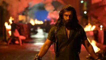 Ranveer Singh :‘धुरंधर’च्या यशानंतर रणवीर सिंहच्या कमाईची चर्चा; 300 कोटींपेक्षा जास्त केली कमाई