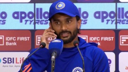 IND vs AFG ODI: आईचा फोन आला अन् पत्रकार परिषद थांबली; नीतीश रेड्डीचा भावनिक क्षण, Video व्हायरल