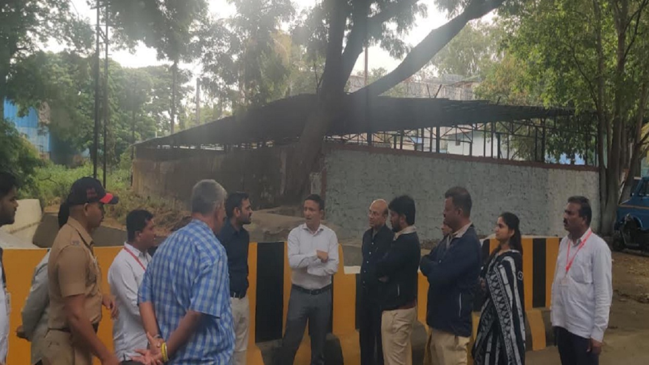 Pimpri Chinchwad : पावसाळ्यात पाणी साचल्यास अधिकाऱ्यांची खैर नाही! महापालिका आयुक्त डॉ. विजय सूर्यवंशी आक्रमक