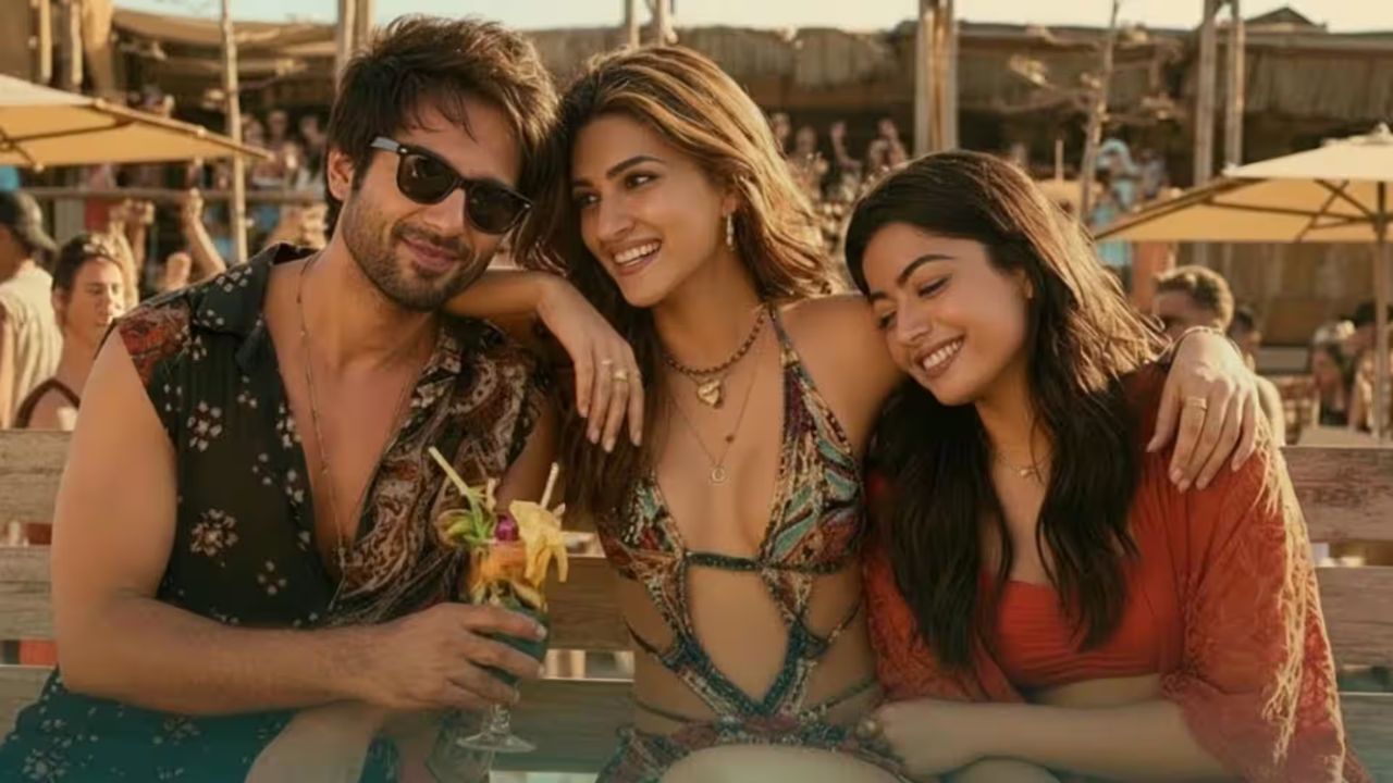 Cocktail 2 Certificate: १२ वर्षांच्या करिअरमध्ये पहिल्यांदाच ‘A’ रेटेड चित्रपटात कृती सेनन; ‘कॉकटेल 2’ चर्चेत