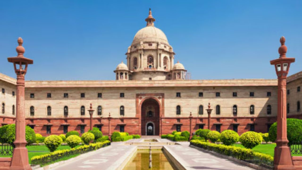 Rashtrapati Bhavan Recruitment 2026: राष्ट्रपती भवनात सरकारी नोकरी कशी मिळते? जाणून घ्या