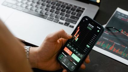 Share Market Today: हिरव्या रंगात होणार शेअर बाजाराची सुरुवात! ‘हे’ स्टॉक्स चमकवतील तुमचं नशिब; तज्ज्ञांनी केली खरेदीची शिफारस