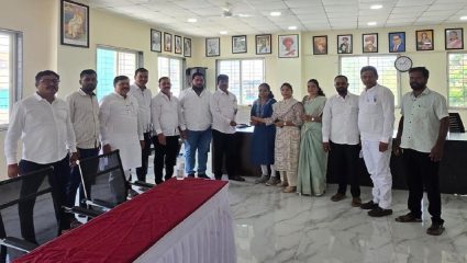 वाहतूक कोंडीवरुन भाजप महिला आघाडी आक्रमक; उपाययोजना न झाल्यास तीव्र आंदोलनाचा इशारा
