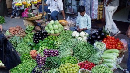 Raigad News: पाऊस लांबल्याने भाज्या महागल्या! पनवेल कृषी उत्पन्न बाजारात भाज्यांची आवक घटली