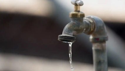 Raigad News: 15 दिवसांनी अवघा अर्धा तास पाणी! न्हावे गावात भीषण पाणीटंचाई; आंदोलनाचा इशारा
