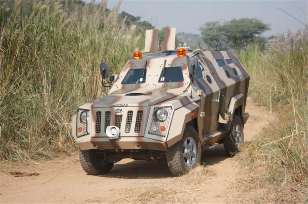 Mahindra Marksman- महिंद्राने विकसित केलेले हे बुलेटप्रूफ वाहन दहशतवादविरोधी मोहिमा आणि संवेदनशील भागांतील गस्तीसाठी वापरले जाते. वाहनाची बॉडी विशेष बॅलेस्टिक स्टीलपासून बनवलेली असून ती गोळीबार आणि स्फोटांपासून संरक्षण देते.