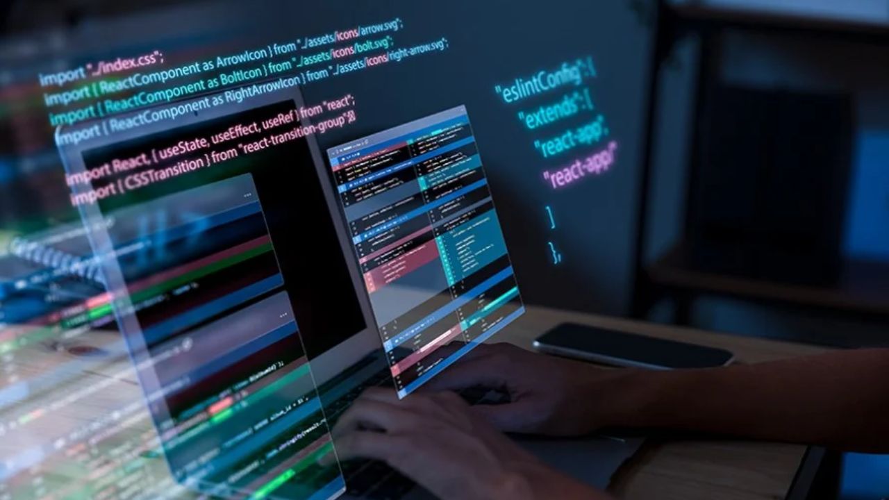 B.Tech Computer Science Syllabus: आयआयटी आणि सामान्य कॉलेजांच्या कॉम्प्युटर सायन्स सिलॅबसमध्ये काय फरक असतो? जाणून घ्या सविस्तर