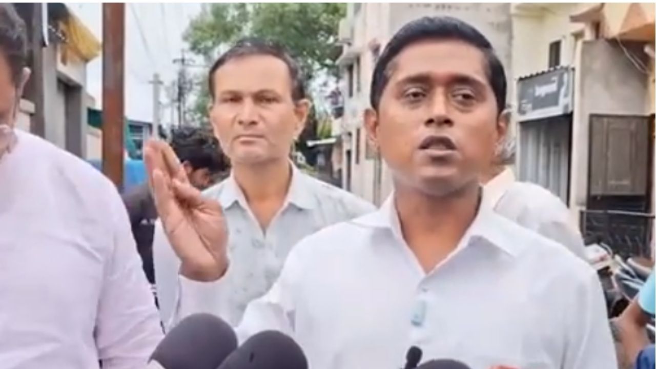 Ahilyanagar News : विजेच्या खांबाला हात लागल्याने साडेतीन वर्षीय चिमुरडीचा दुर्दैवी मृत्यू!