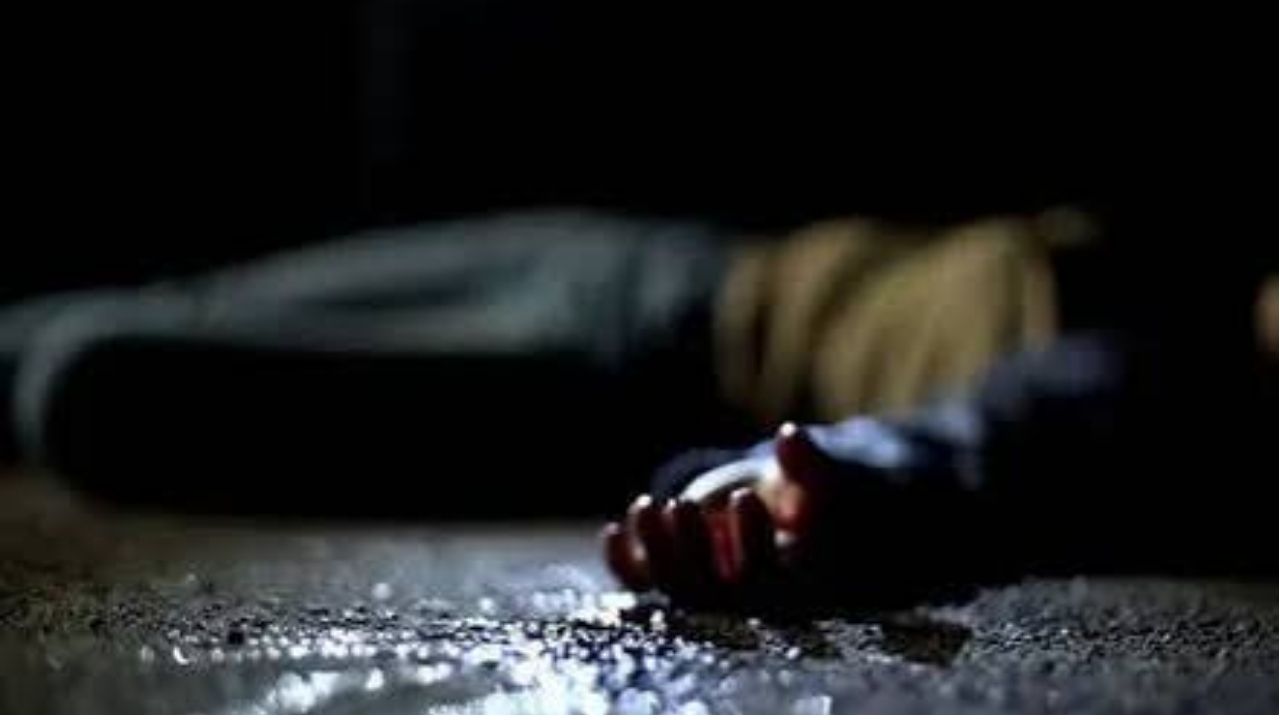 Pune Crime: दारू पिताना झाला वाद, आईवरून शिवीगाळ अन् रक्तरंजित शेवट; फरशीच्या दगडाने तरुणाचा निर्घृण खून