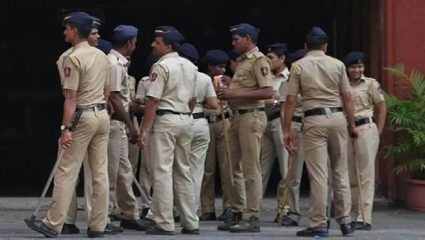 पुणे पोलिसांचा कडक आदेश; नेमप्लेट लपविणाऱ्या पोलिसांवर होणार ‘ही’ मोठी कारवाई
