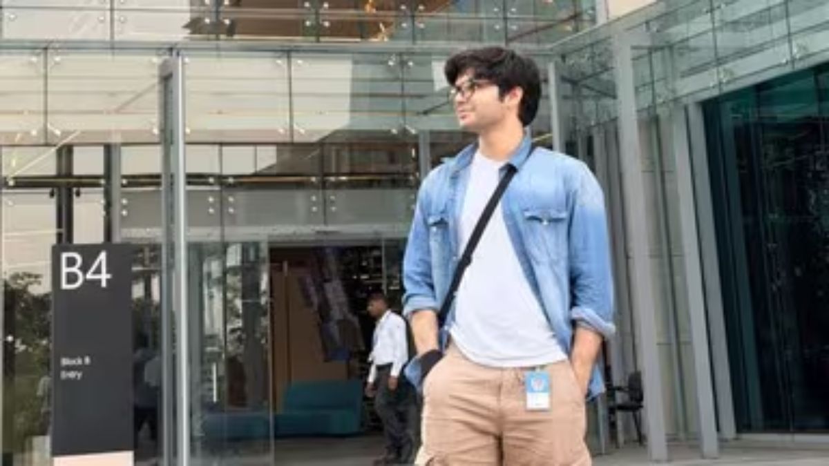 IIT dropout: वयाच्या १९ व्या वर्षी ‘मायक्रोसॉफ्ट’मध्ये इंजिनीअर बनला! आशिष वर्माचा स्वप्नवत नोकरी मिळवण्यापर्यंतचा प्रवास वाचाचं