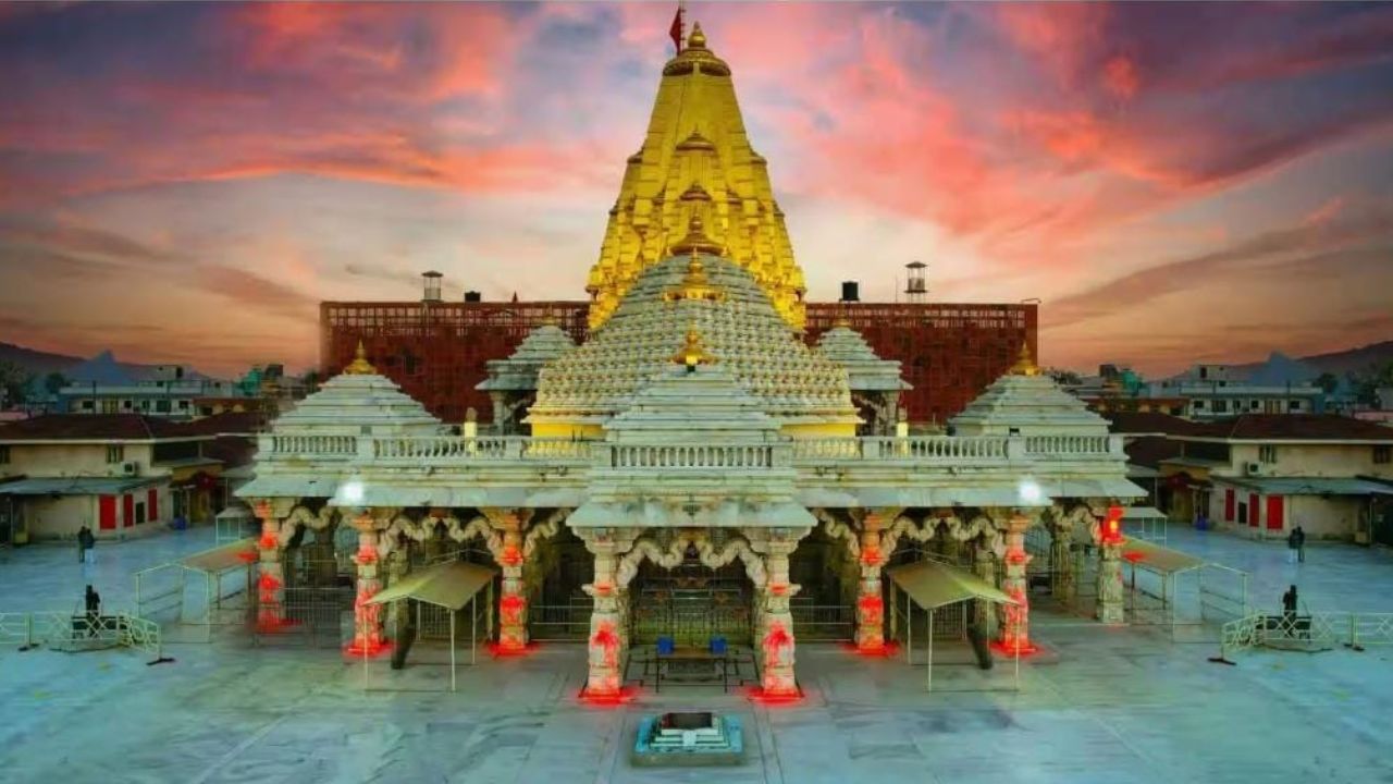 Ambaji Temple: ५१ शक्तीपीठांपैकी एक मानले जाणारे गुजरातमधील अंबाजी मंदिर, जाणून घ्या पौराणिक कथा आणि धार्मिक वैशिष्ट्ये
