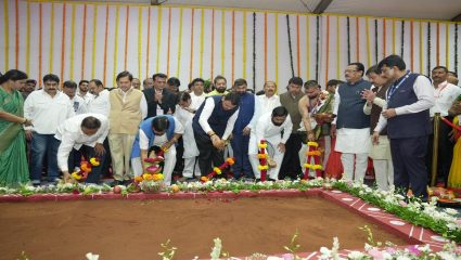 Annabhau Sathe Memorial: अण्णाभाऊंच्या विचारांचे जागतिक ‘ज्ञानपीठ’ उभारणार; फडणवीस-शिंदे यांची मोठी घोषणा