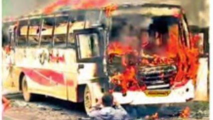 Jalgaon:  शिवशाही पुन्हा जळाली! चालकाच्या सतर्कतेमुळे बचावले ‘इतके’ प्रवासी