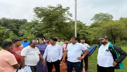 Maharashtra Rain : चिपळूणमध्ये पाणी साचलेल्या भागांची नगराध्यक्षांकडून पाहणी; अधिकाऱ्यांना तातडीच्या उपाययोजनांचे आदेश