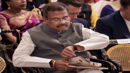 Dharmendra Pradhan: धर्मेंद्र प्रधान राजीनामा देणार नाहीत? NEET आंदोलनादरम्यान मोठे कारण समोर