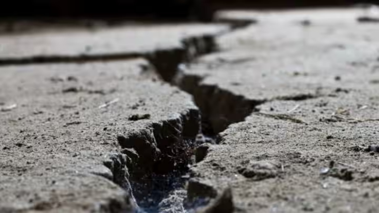 Hingoli Earthquake : हिंगोलीला पुन्हा भूकंपाचा धक्का! 3.5 रिश्टर तीव्रतेच्या हादऱ्याने नागरिकांमध्ये भीतीचे वातावरण