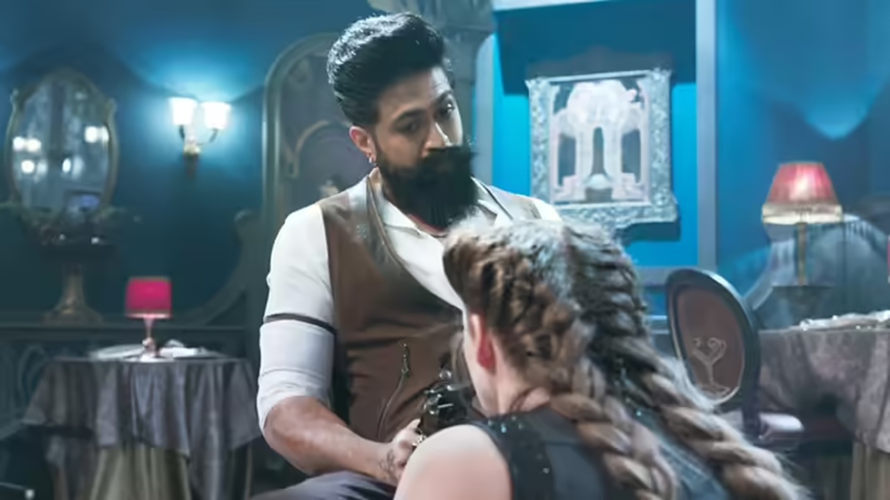 KGF Star Yash : ‘आई-वडिलांसोबत पाहू शकत नाही असा रोमँटिक सीन…’, ‘टॉक्सिक’ वादात KGF स्टार यशचा जुना व्हिडिओ व्हायरल