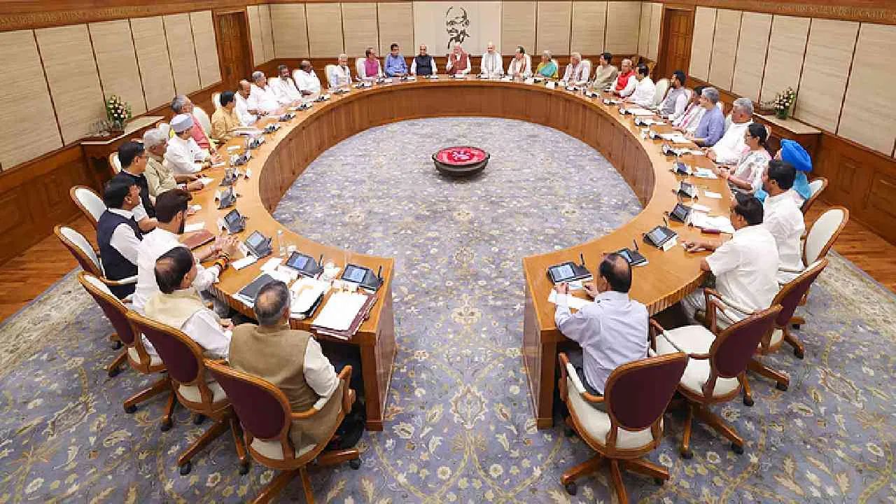 Modi Cabinet Expansion: मोदी मंत्रिमंडळ विस्तारात महाराष्ट्राची लॉटरी? ३ खाती राज्याच्या वाट्याला