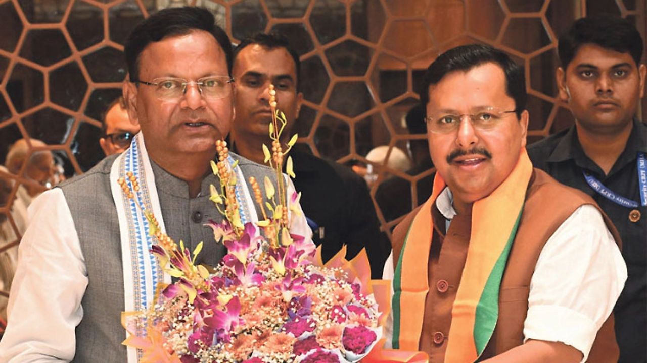 BJP Mission UP 2027: भाजपचे ‘मिशन २०२७’ सुरू! नितीन नवीन यांची लखनौमध्ये ‘चाय पे चर्चा’