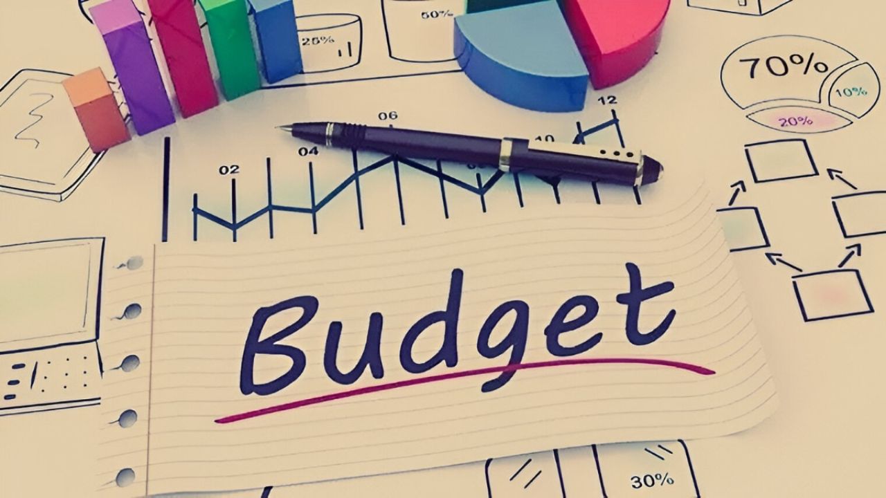 Education Budget Analysis: मोदी सरकारला खरोखर शिक्षणाची काळजी आहे का? यूपीए-२ च्या तुलनेत बजेट ५० टक्क्यांनी घटल्याचा दावा