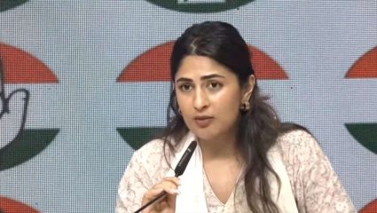 NEET Paper Leak Case: आंदोलक विद्यार्थ्यांच्या मदतीला काँग्रेस! कायदेशीर सहाय्यासाठी हेल्पलाइन जाहीर
