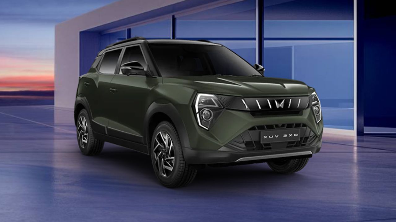 Mahindra XUV 3XO चे बेस व्हेरिअंट घरी आणायचा प्लॅन करताय? 1 लाखांच्या डाउन पेमेंटनंतर किती भरावा लागेल ईएमआय? जाणून घ्या