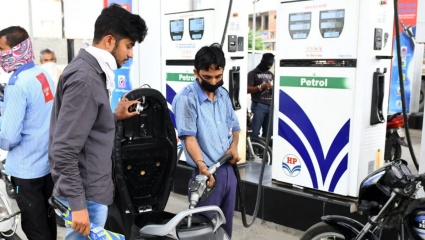 Petrol-Diesel Prices : पुढचे काही दिवस महत्त्वाचे… पेट्रोल- डिझेलच्या दरांबाबत मोठी बातमी, 10 दिवसांत बदलणार चित्र?