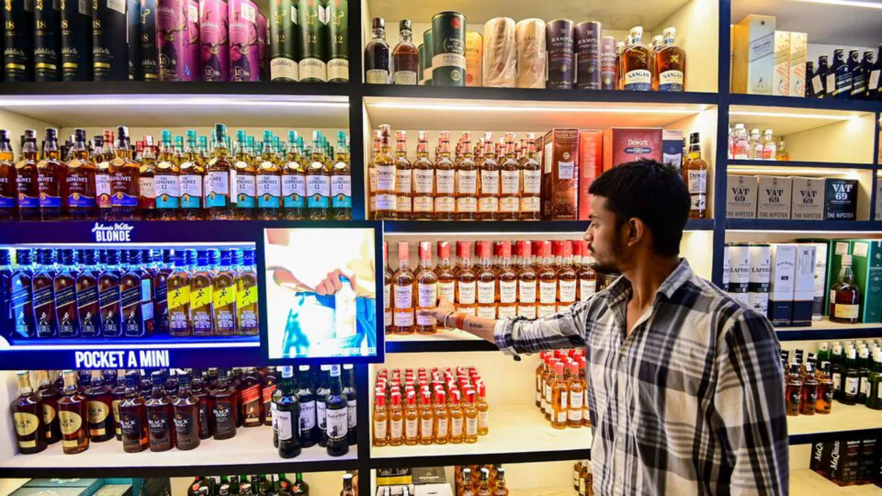 Liquor Price Hike: मद्यप्रेमींना मोठा झटका? दारूच्या किमतीत वाढ होणार; जाणून घ्या कोणत्या शहरात काय रेट्स?