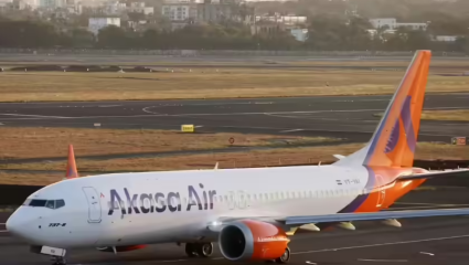 Akasa Air चा यू-टर्न! सुरु होताच बंद केली नोएडा-नवी मुंबई विमानसेवा, अवघ्या दोन आठवड्यांत का घेतला मोठा निर्णय?