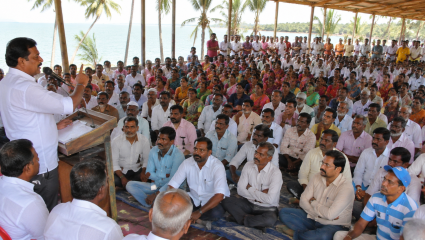 Palghar News : सफाळे किनारपट्टीवर प्रकल्पांविरोधात एल्गार! पेट्रोलियम अन् विमानतळाला विरोध; बैठकीत जनआंदोलनाचा निर्धार